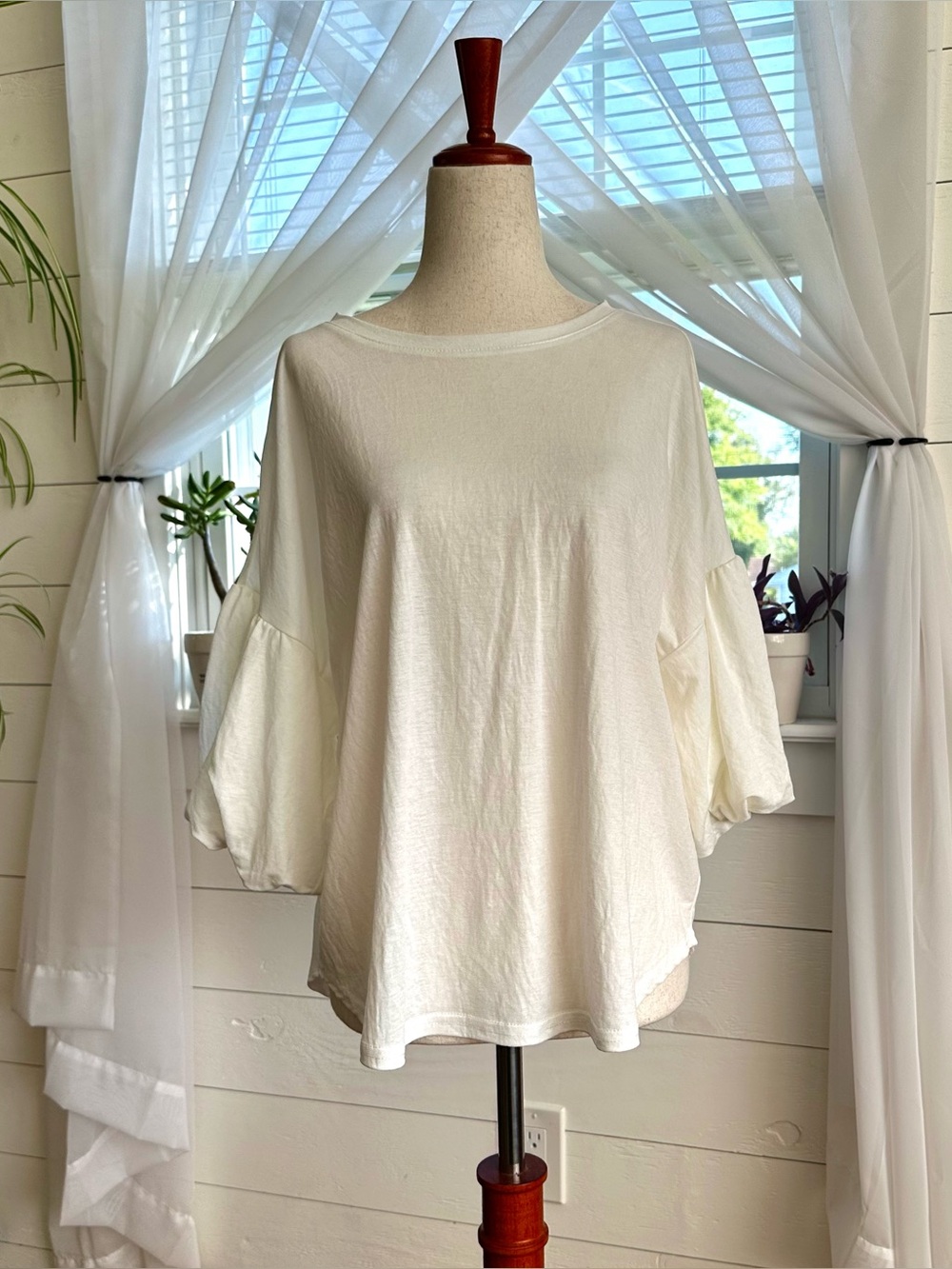 NWT Miou Muse Boho Crew Neck Off White Puff Sleeve Shirt Top Size Small